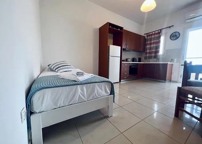 Four S Apartments