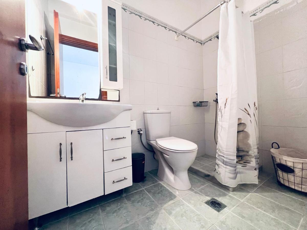 Apartment Four S